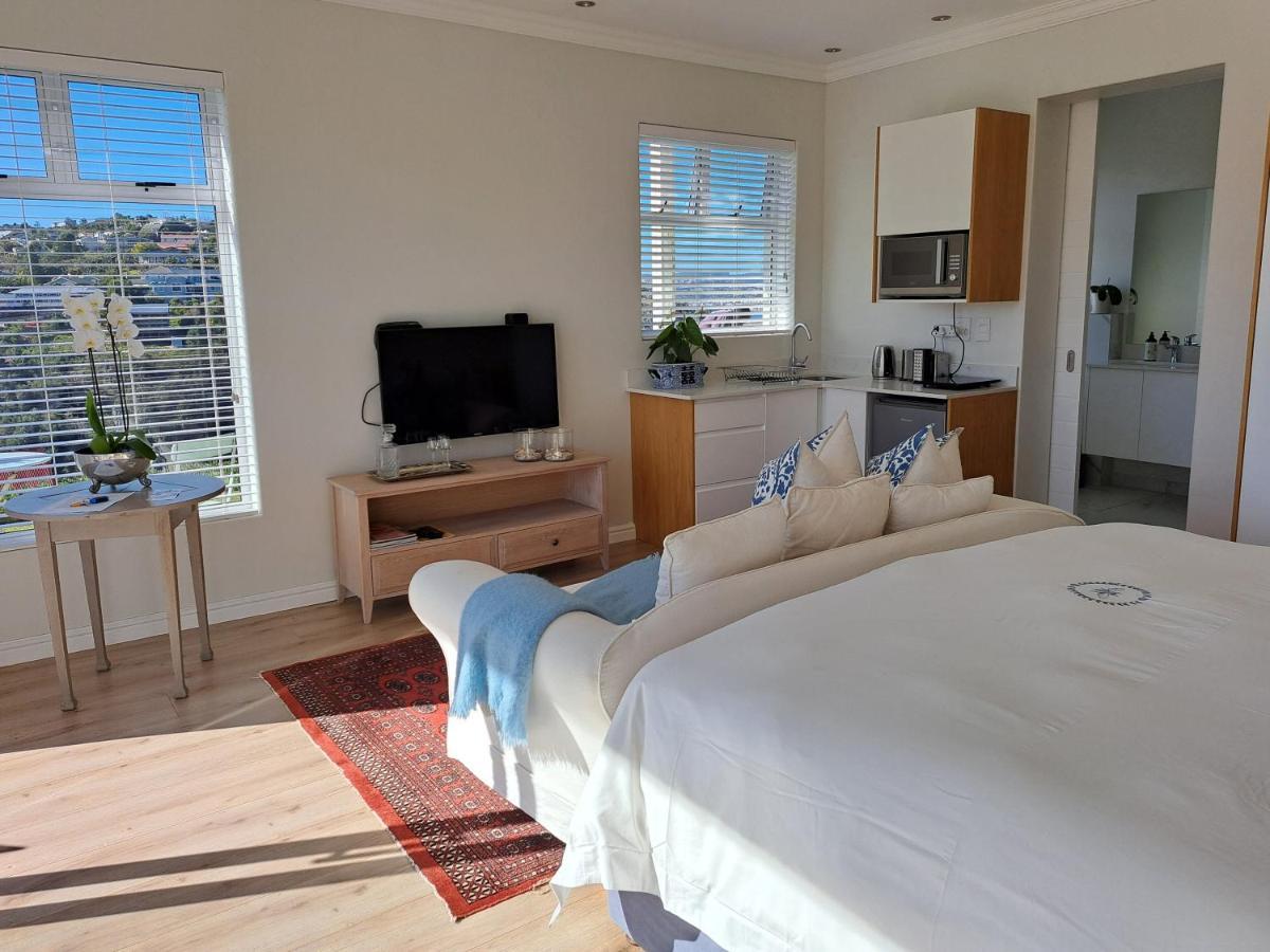 Knysna Private Estate Lagoon - Garden Apartments- Secure Estate Exterior photo