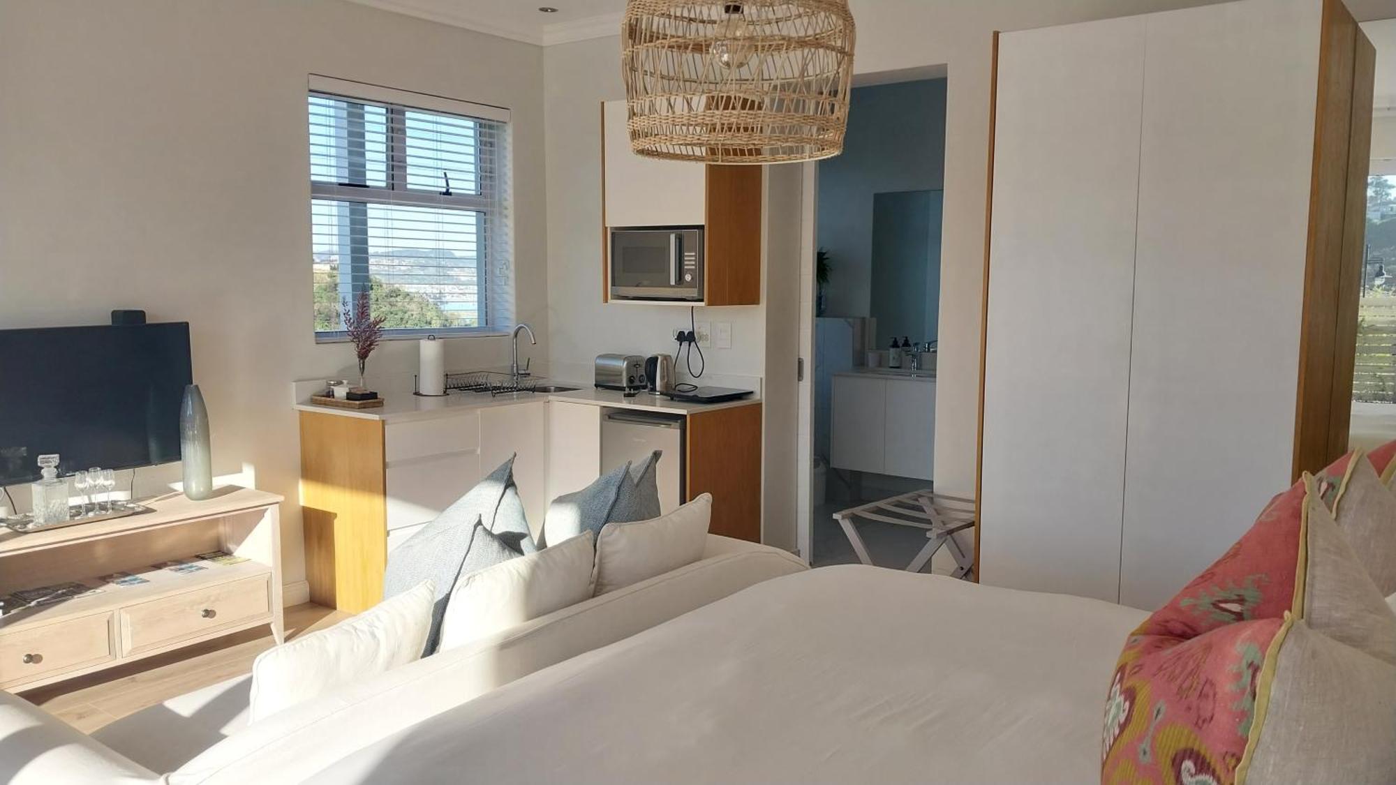Knysna Private Estate Lagoon - Garden Apartments- Secure Estate Exterior photo
